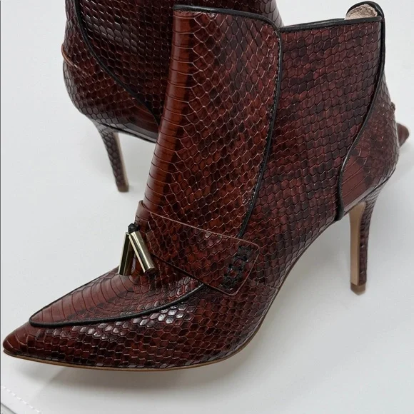 Louise et Cie Textured Ankle Boots - Picture 1 of 8